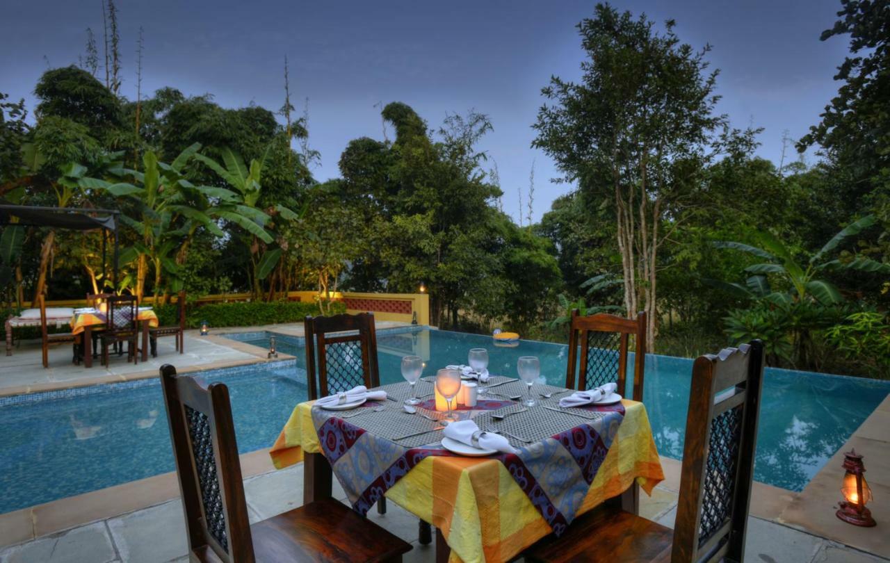 Courtyard House Hotel Kānha Buitenkant foto